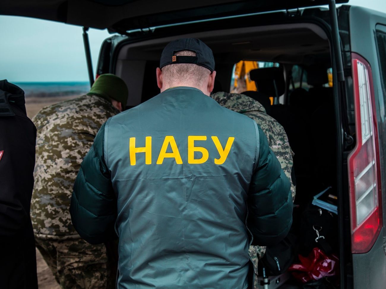 Чоловіка затримали після отримання ним першого траншу в розмірі $75 тис.