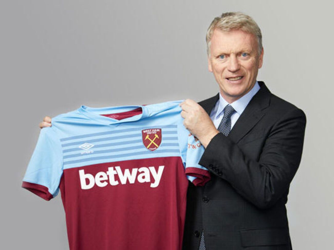 Мойес подписал контракт на полтора года