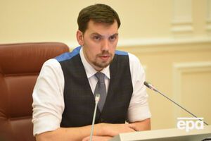 На дорогах в Украине десятилетиями воровали, поэтому у нас такие плачевные результаты, заявил премьер