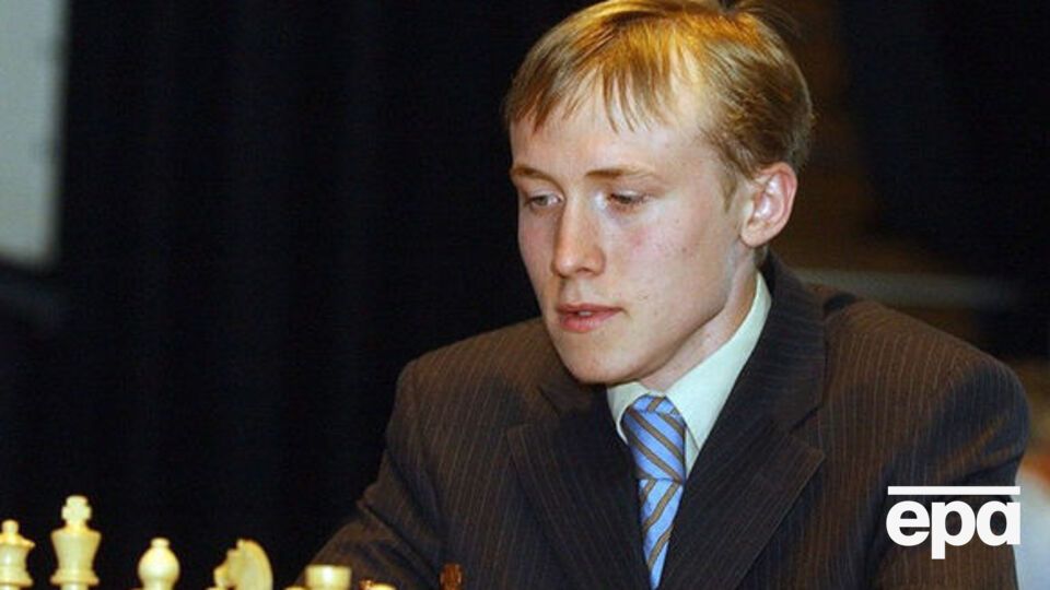 Пономарев является чемпионом мира по шахматам 2002 года