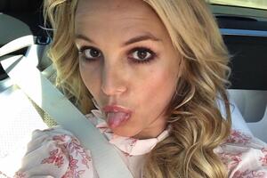 Спірс виповнилося 38 років