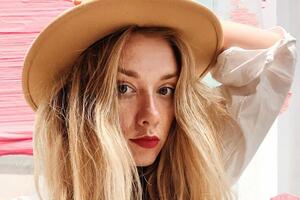 Плихина: Я всегда пишу исключительно о собственной жизни и глупости, не высмеивая чужое