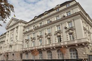 По информации СБУ, сотрудники "Шторма" вели незаконную слежку за гражданами, а также продавали распечатки телефонных разговоров и данные закрытых баз