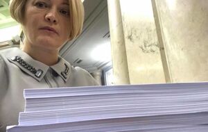 Утром депутаты получили пять стопок бумаг – фактически новый Избирательный кодекс. Бессистемный, репрессивный, с функциями суда для ЦИК