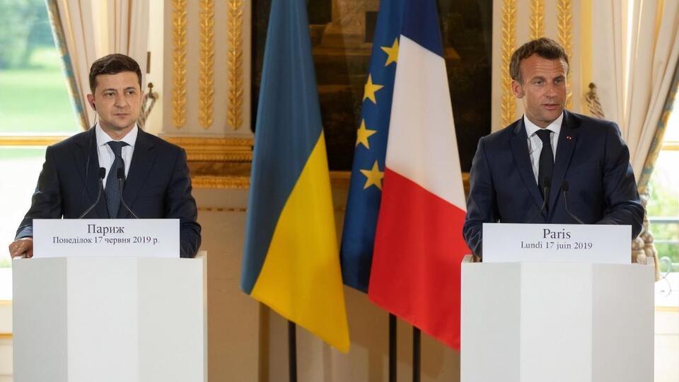 Зеленський поспілкувався з Макроном 5 грудня