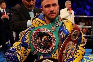 Ломаченко является обладателем четырех чемпионских поясов
