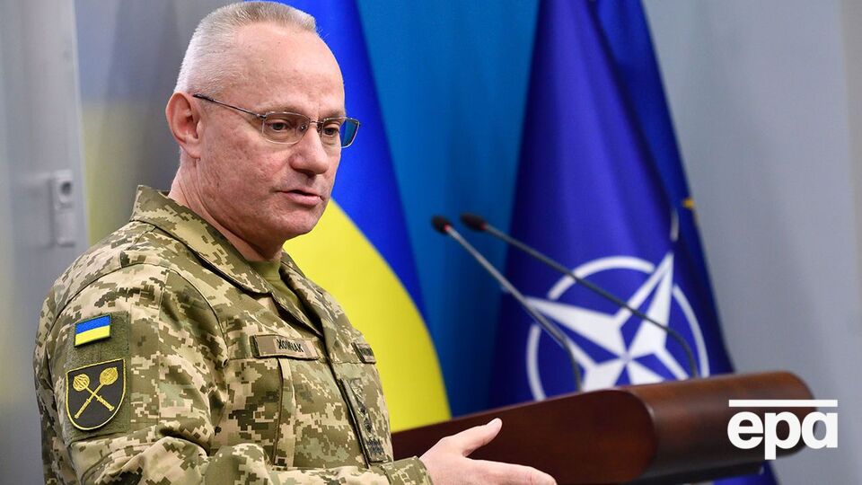 Із травня Хомчак обіймає посаду глави Генштабу