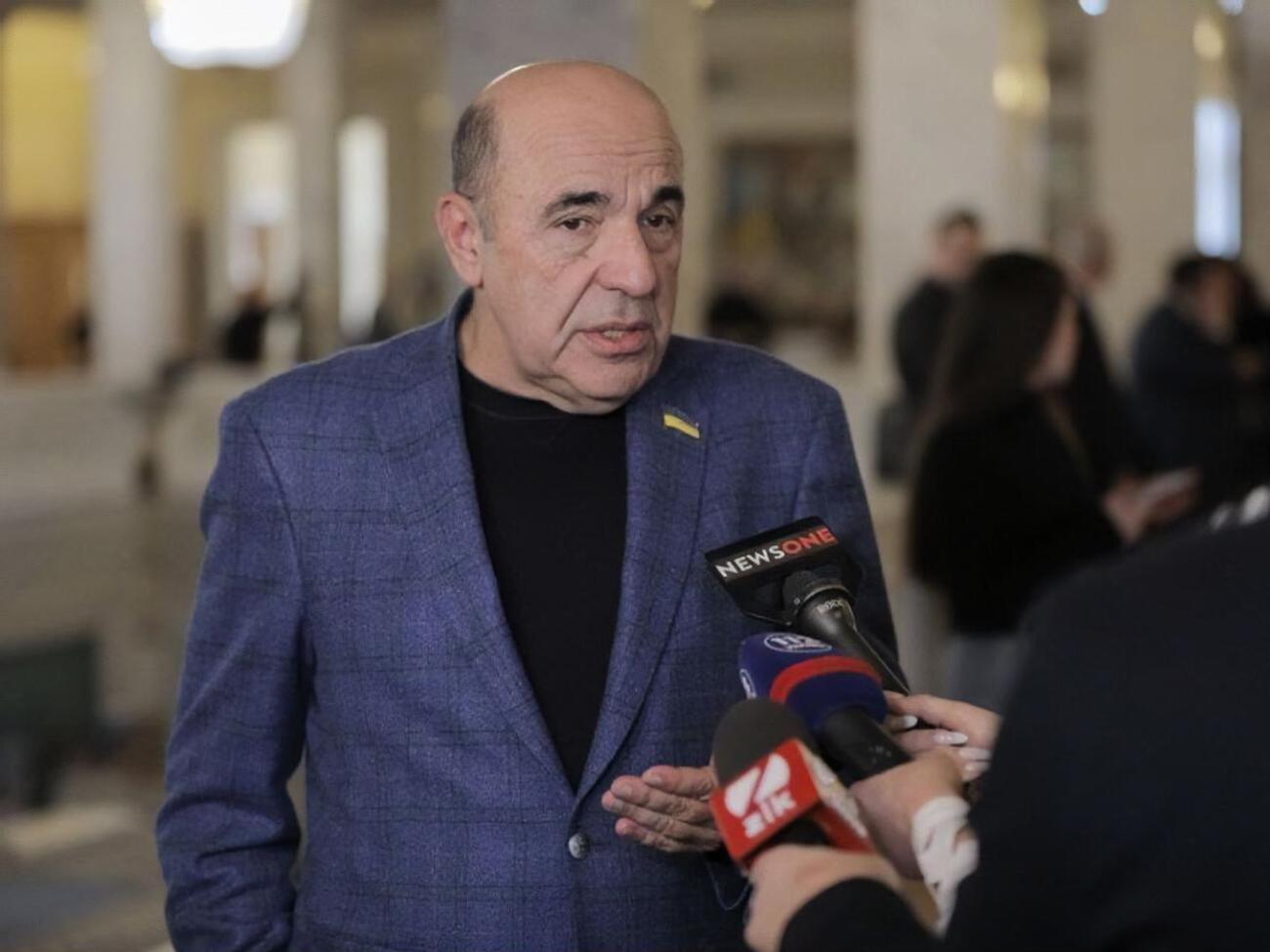 Рабінович (на фото) закликав не тиснути на президента Володимира Зеленського