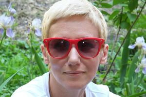 Головна редакторка Cosmopolitan відкликала свій лайк із поста Пліхіної про похорон Героя, коли зійшла "фейсбучна" лавина збурень і проклять