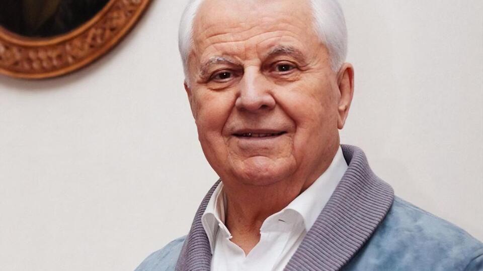 Кравчук закликав ухвалювати документи, які об'єднуватимуть людей