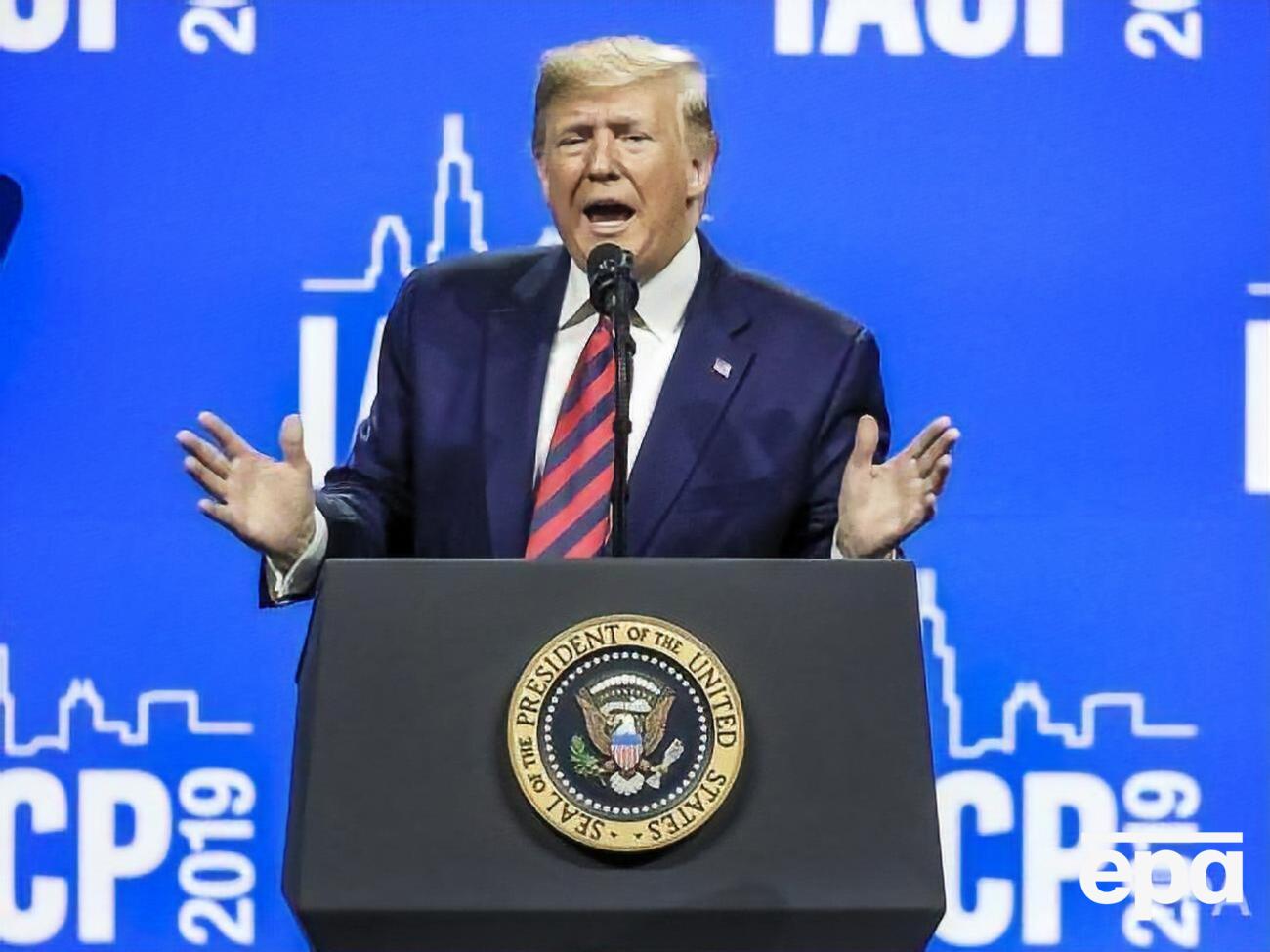 Трамп считает, что у Китая много денег