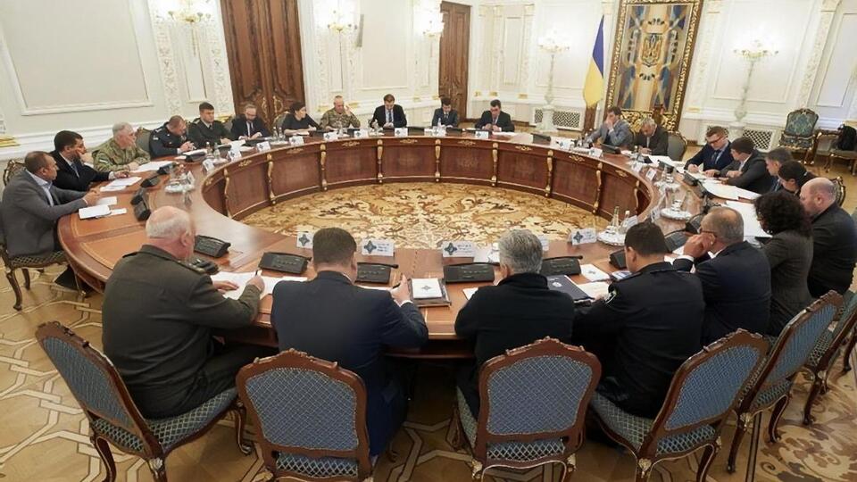На засіданні РНБО затверджено сценарій реінтеграції Донбасу