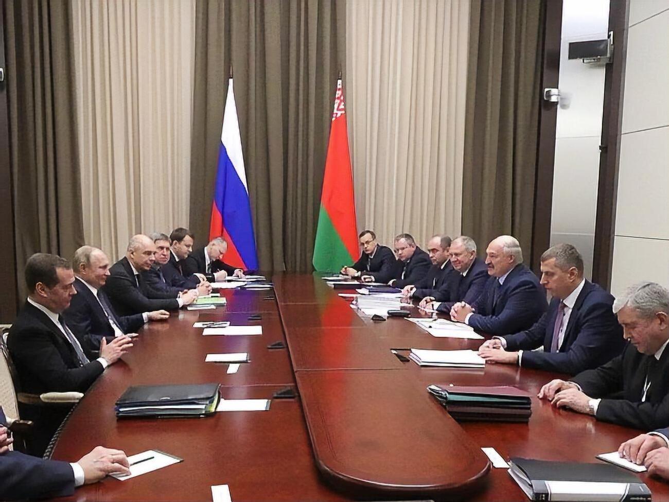 Переговоры в Сочи посвящены углублению интеграции РФ и Беларуси