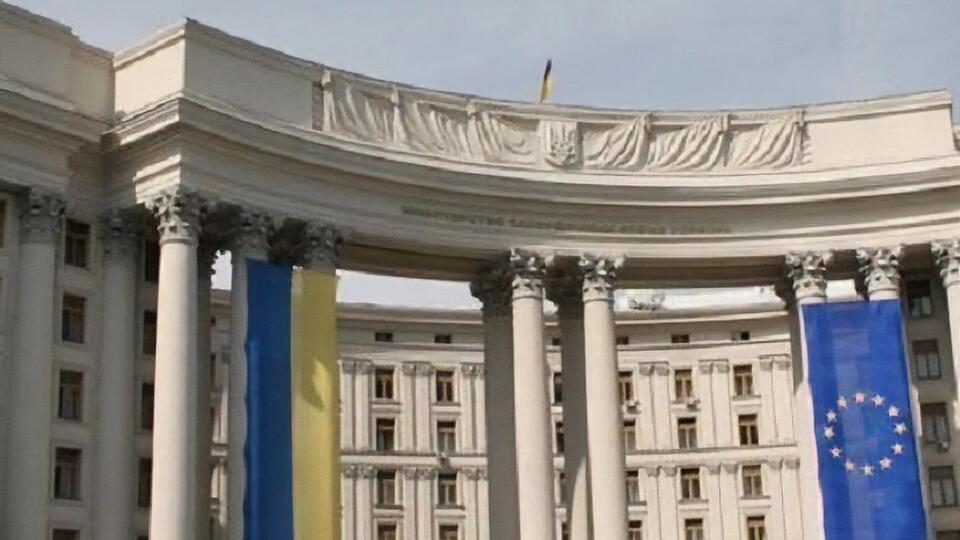 МИД Украины направил правительству предложения о въезде украинцев в Россию по заграничным паспортам