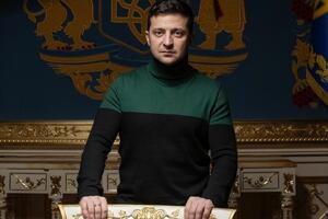 Мендель: Усі мирні ініціативи Зеленського супроводжували протестні акції