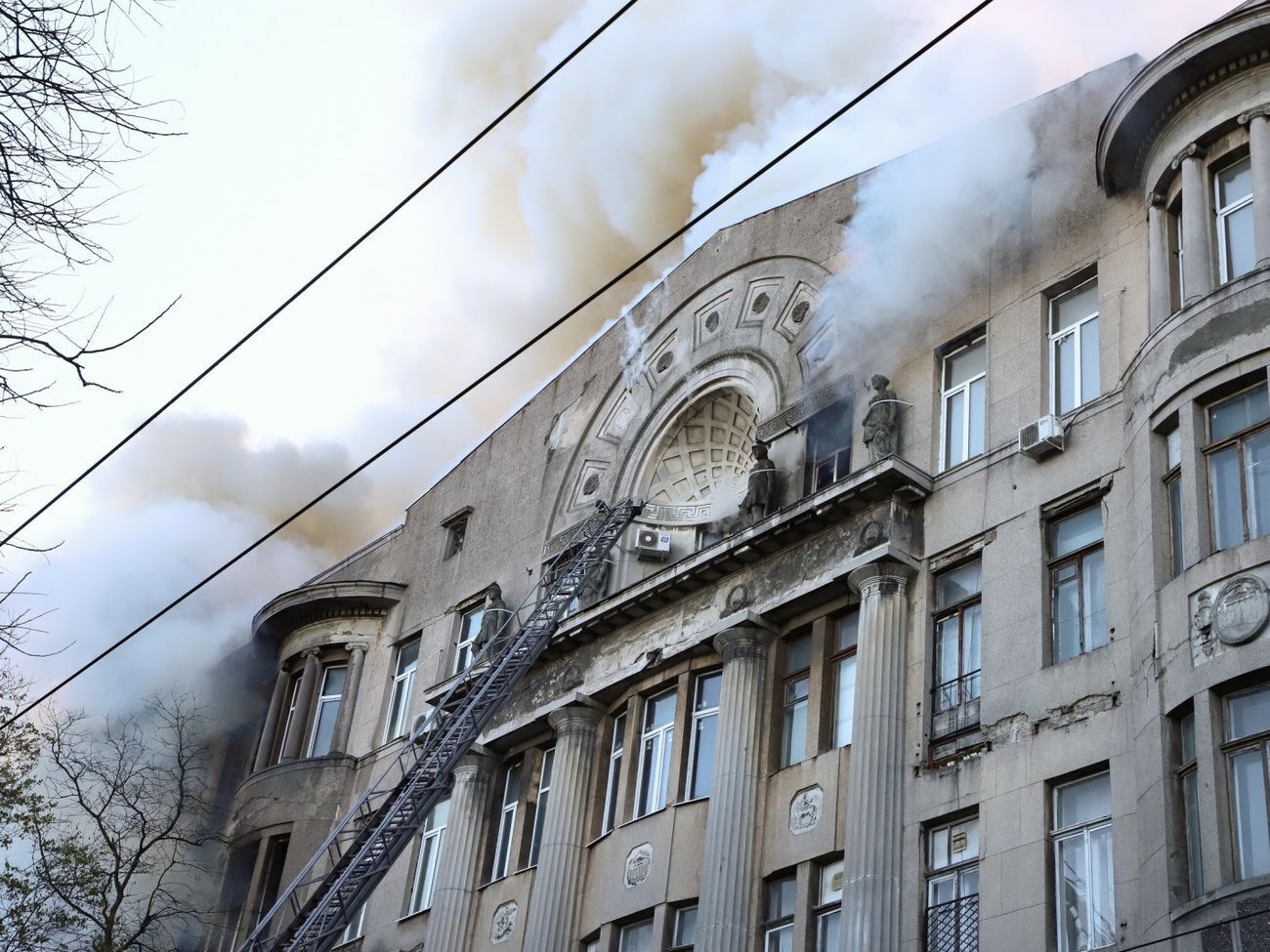 Последняя проверка противопожарной безопасности в сгоревшем здании проводилась пять лет назад, сообщил Гончарук