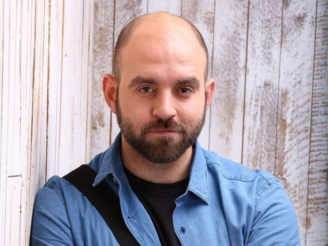 В России тельняшка убила косоворотку. А теперь пытается проделать то же самое еще и с вышиванкой