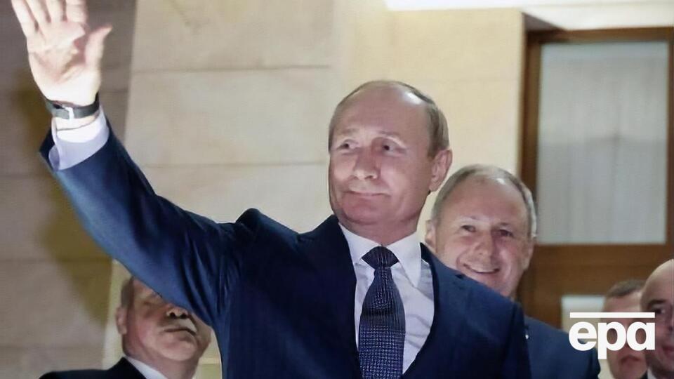 У Єлисейському палаці чекають на прибуття Путіна