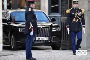 Путин приехал на автомобиле Aurus