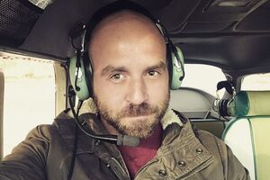 Відсутність конкретики від Зеленського дарує його прибічникам надію на 100-відсотковий збіг з їхніми очікуваннями. Але його чіткі відповіді зруйнують ідеальний образ