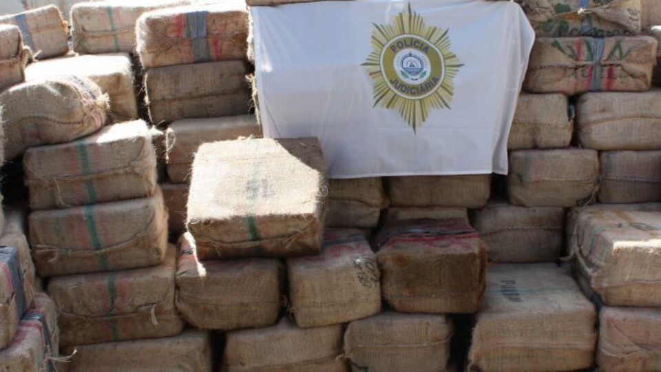 Наркотики було запаковано в мішки