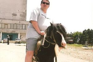 Нипадимка помер 8 лютого
