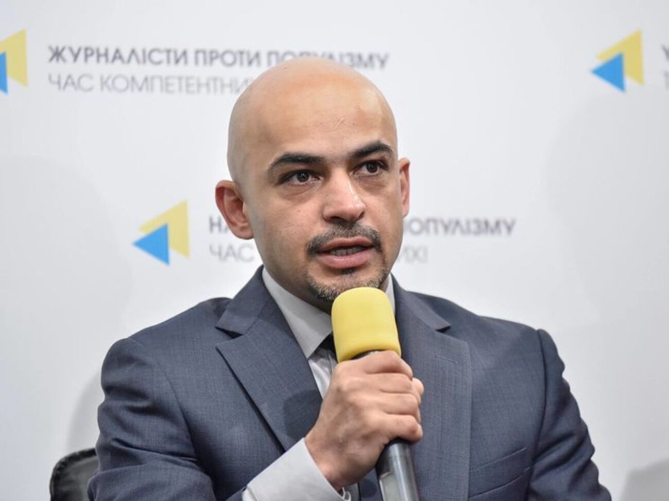 Найєм: Рішення обох сторін відмовчатися &ndash; це не помилка у комунікації, а симптоми злочинної кругової поруки