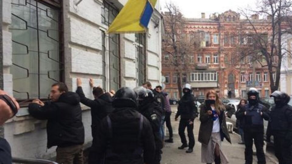 Керівник поліції Києва заявив, що йому не зрозумілі мотиви людей, які мали намір штурмувати районне управління поліції