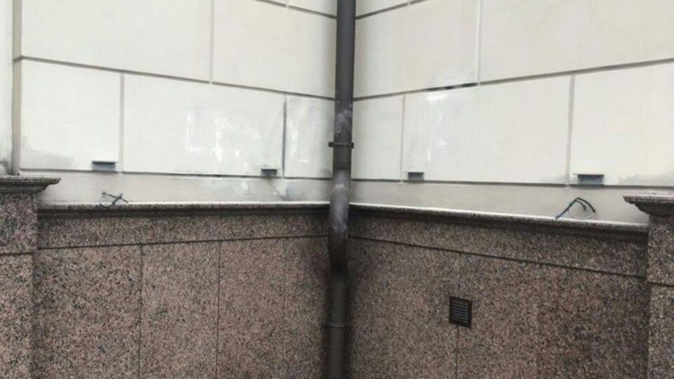 Полиция устанавливает причастных к повреждению фасада храма в Запорожье