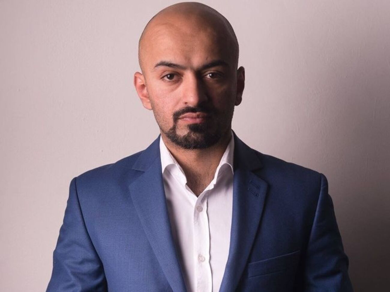 Маси Найем (на фото) заявил, что Мангеру должны либо вручить повестку о вызове в суд, либо осуществить привод