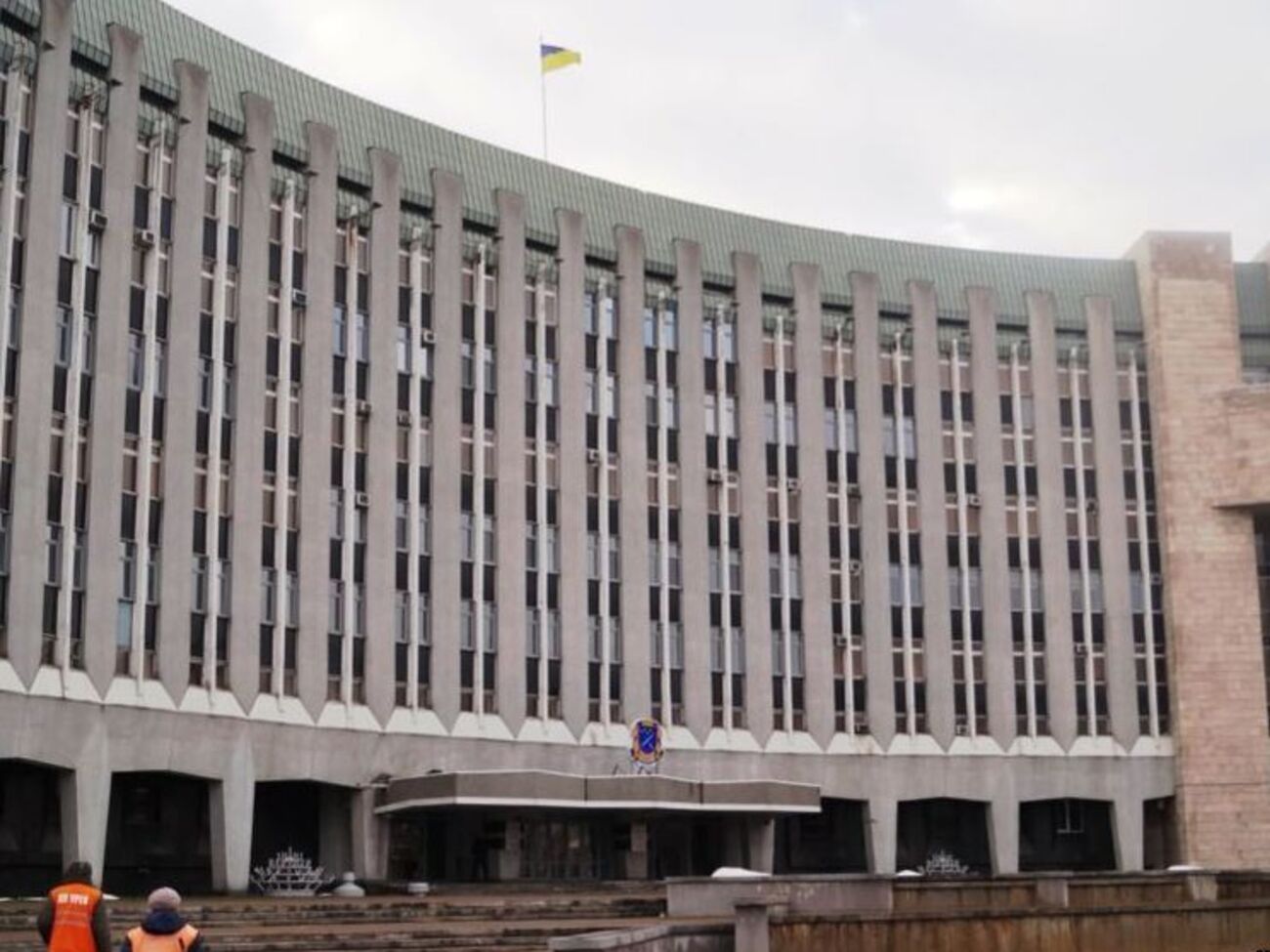 Мерія Дніпра виділяла на матдопомогу 140 млн грн