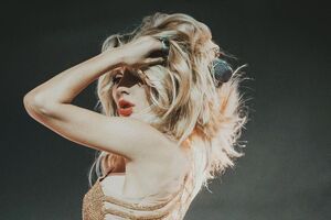 Loboda показала оголене тіло