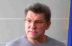 В 2009 году народные депутаты инициировали увольнение Глуханчука