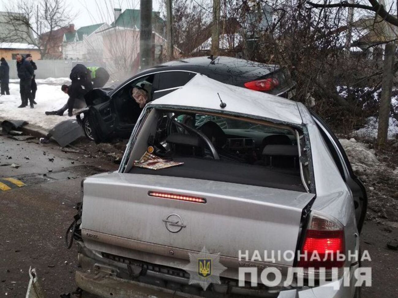 Водій Volkswagen виїхав на смугу зустрічного руху і зіткнувся з Opel Vectra