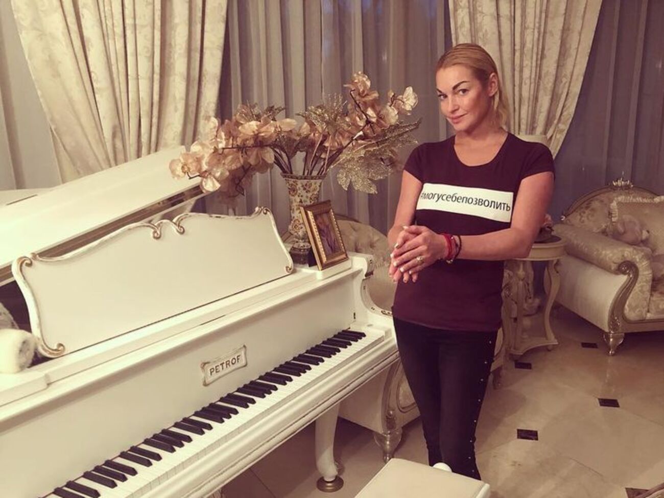 Волочкова звинувачує колишнього коханого в обмані