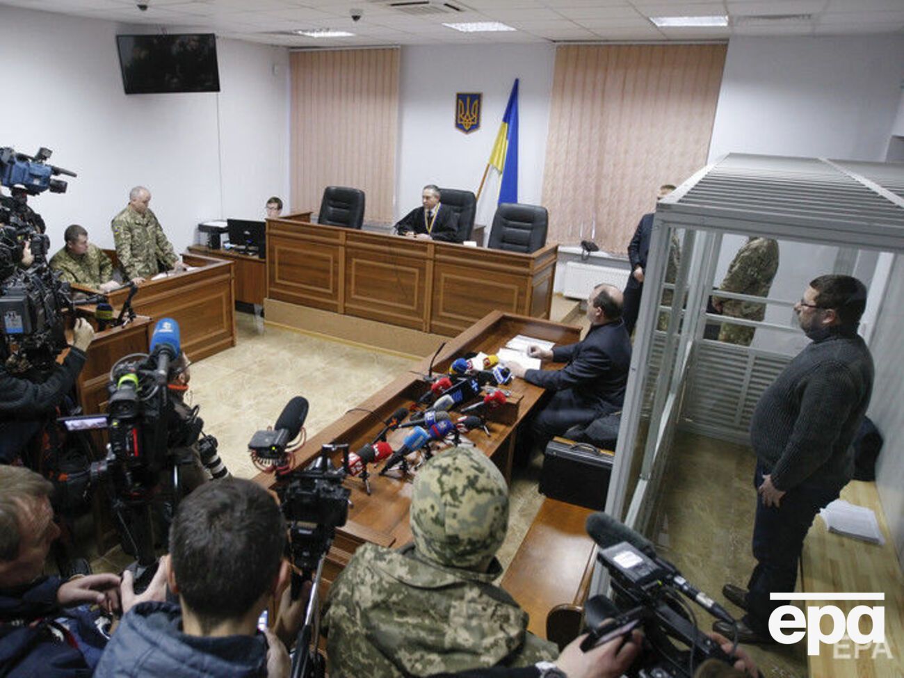 Процесс по делу Ежова проходит в Голосеевском райсуде Киева