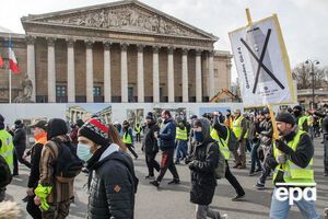 За время акций "желтых жилетов" во Франции погибло 11 человек