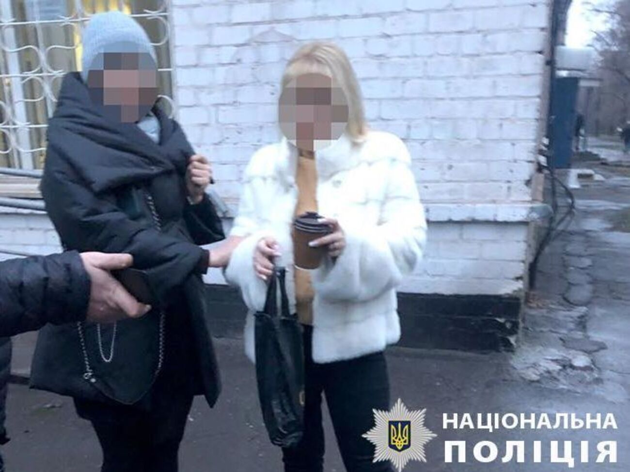 Чиновницю затримали під час отримання хабара