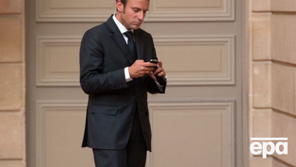 Макрон поспілкувався телефоном із Маттареллою