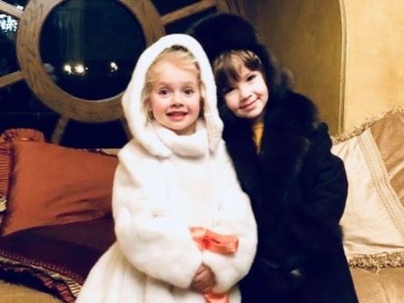 Ліза і Гаррі танцювали на дитячому святі