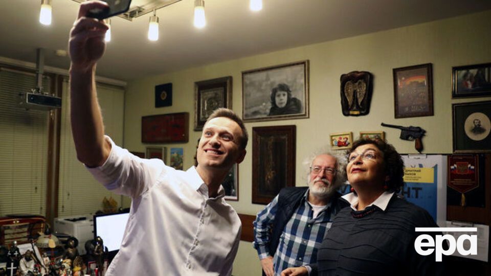 О штрафе для The New Times стало известно сразу после эфира Альбац с Навальным на "Эхе Москвы"