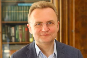 Андрій Садовий: Довели країну до великої біди. І через ту біду ворог мав можливість наші території окупувати