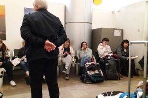 Украинцы в израильском аэропорту провели больше пяти часов