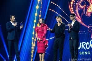 Ведучий нацвідбору Сергій Притула та члени журі – Джамала, Андрій Данилко і Євген Філатов (The Maneken)