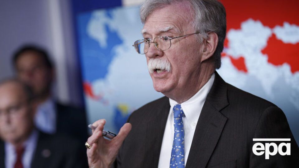 Болтон заявил, что генералов в ВС Венесуэлы больше, чем во всех странах НАТО вместе взятых