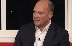 Каплин комментировал тезисы программы НСДАП в течение 20 минут, отмечает журналист