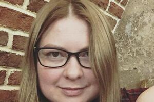 В июле 2018 года Гандзюк облили кислотой