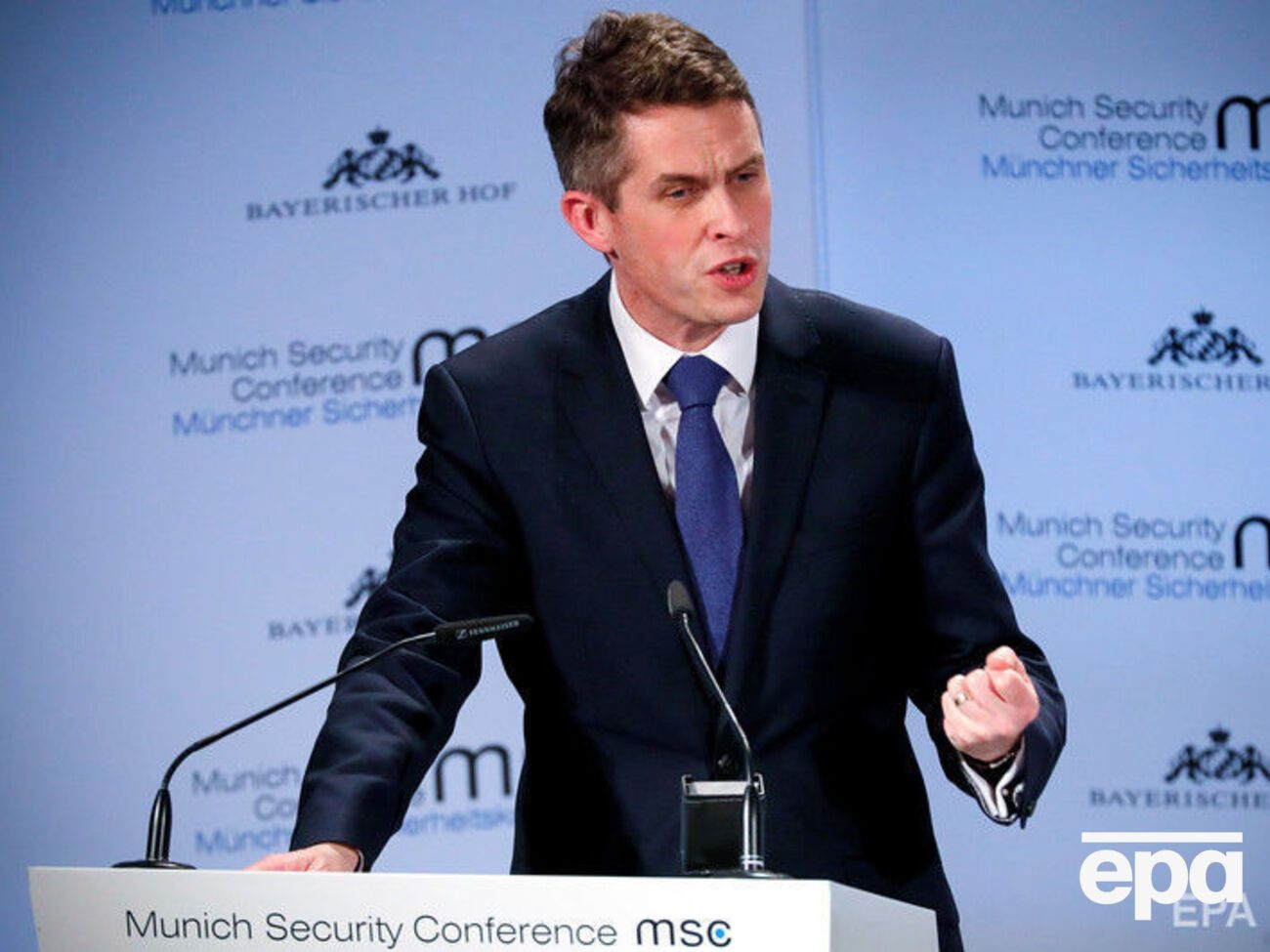 Уильямсон: Британия будет проявлять бдительность в отношении новых вызовов