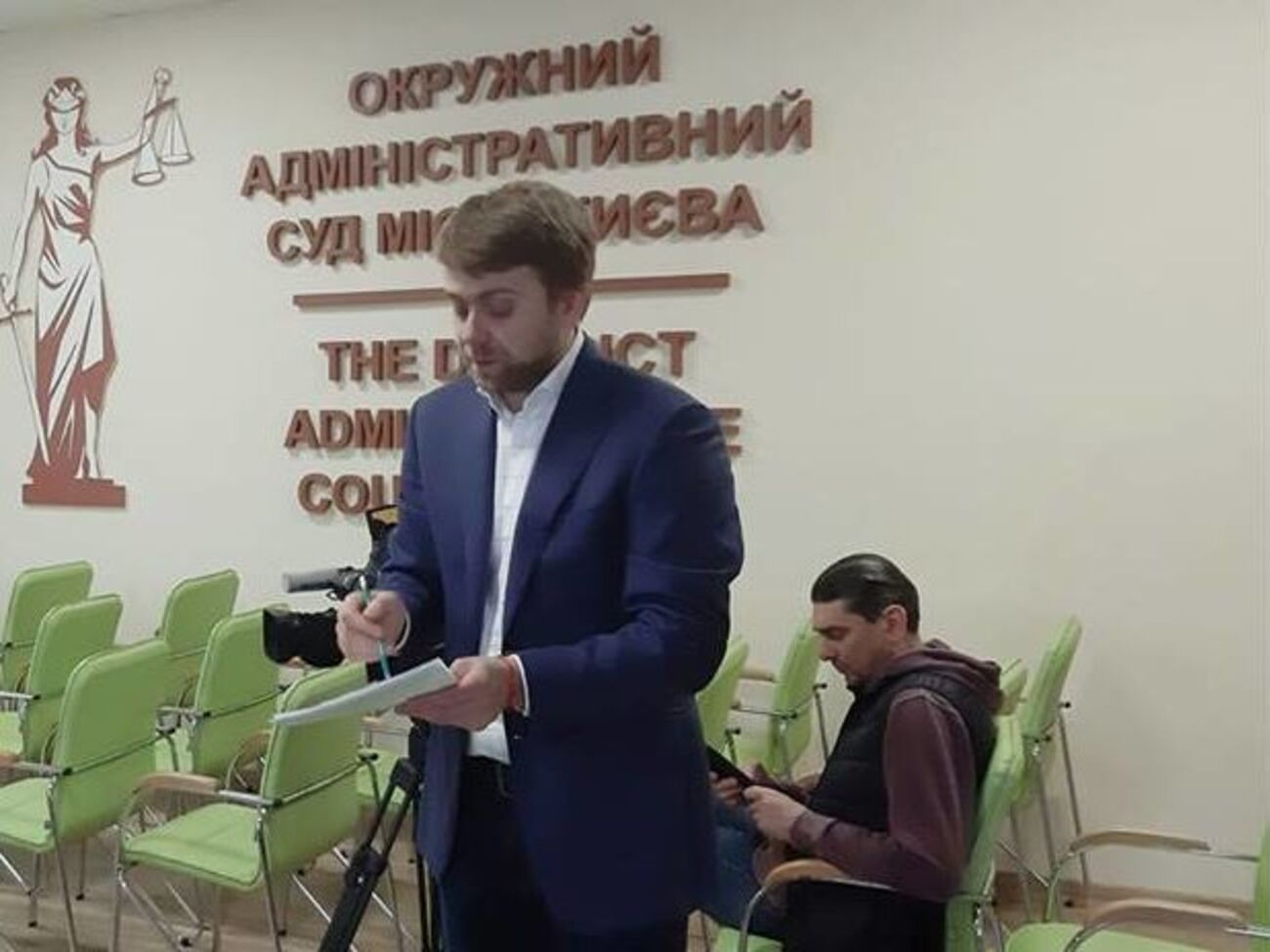 По подсчетам Санина, политики подали уже четыре иска, в которых фигурирует Супрун