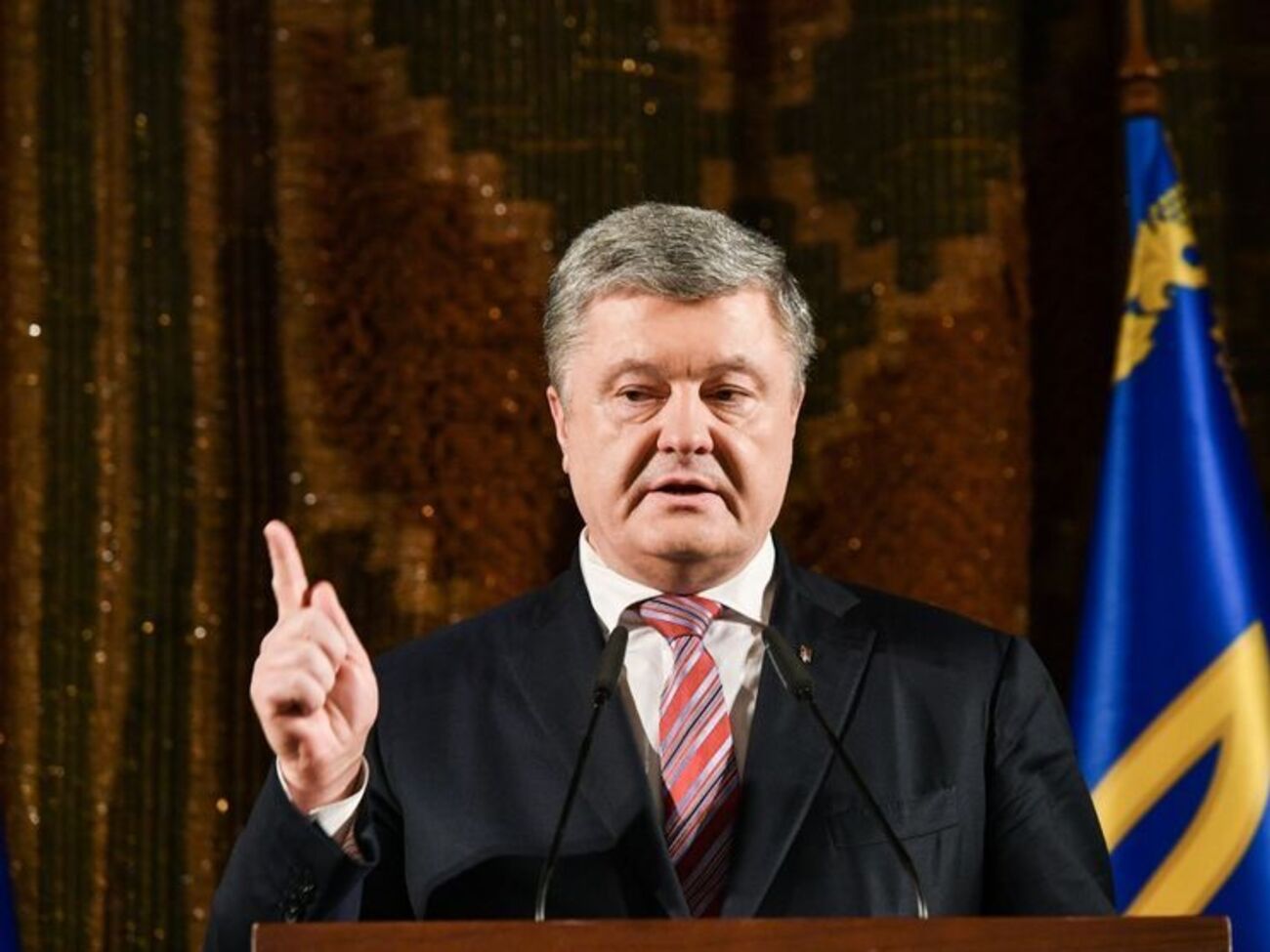 Порошенко нагадав, що ці кошти перераховують до Пенсійного фонду